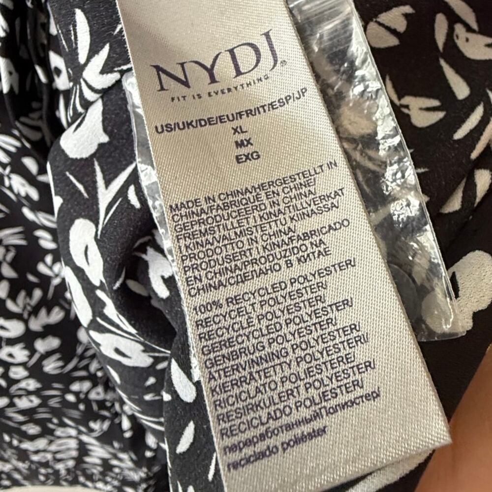 NYDJ Women’s XL Black White Floral Blouse 3/4 Sleeve Pleated Tunic Top - Picture 6 of 9